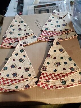 Printed Fabric Party Napkins in Cream with Red Check - Unbranded